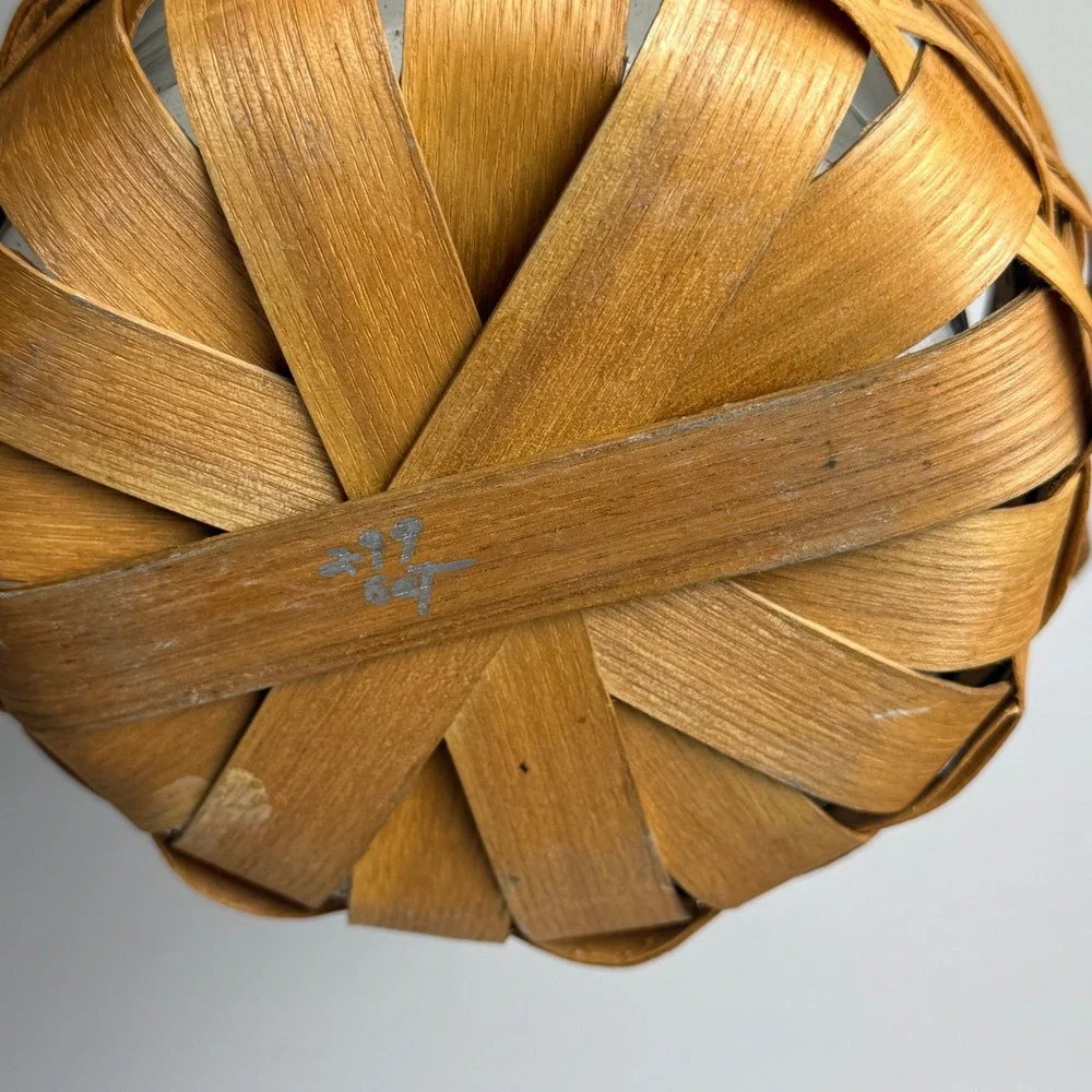 Peterboro Basket Co Round Woven Wood Basket with Leather Handles and Liner 7in